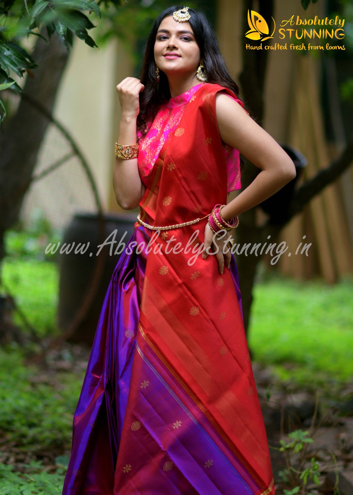 SOUNDARYAM Hand Woven Magenta & Red Exquisite Motifs