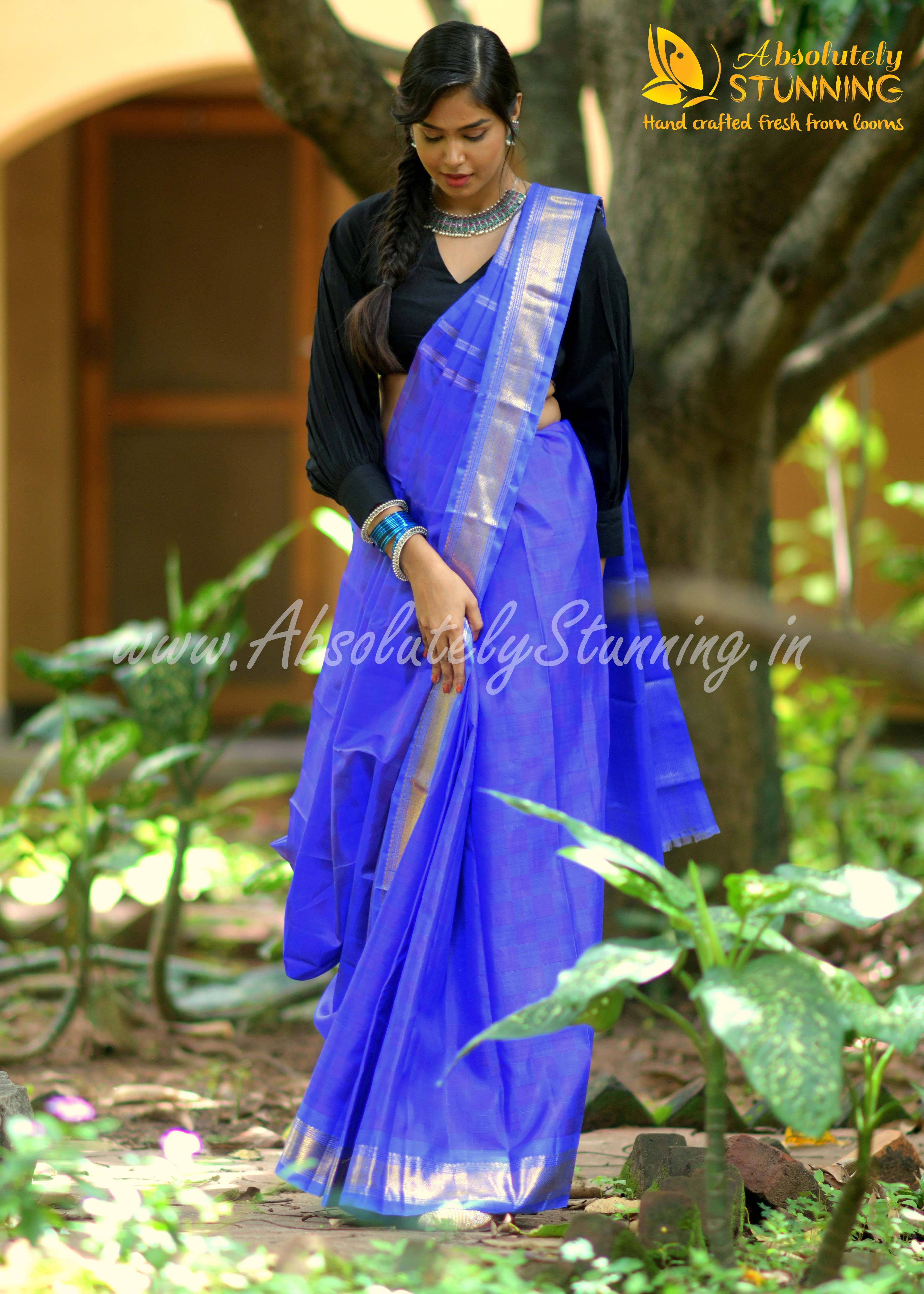 MELLINAM Hand Woven Payadi Azure Blue