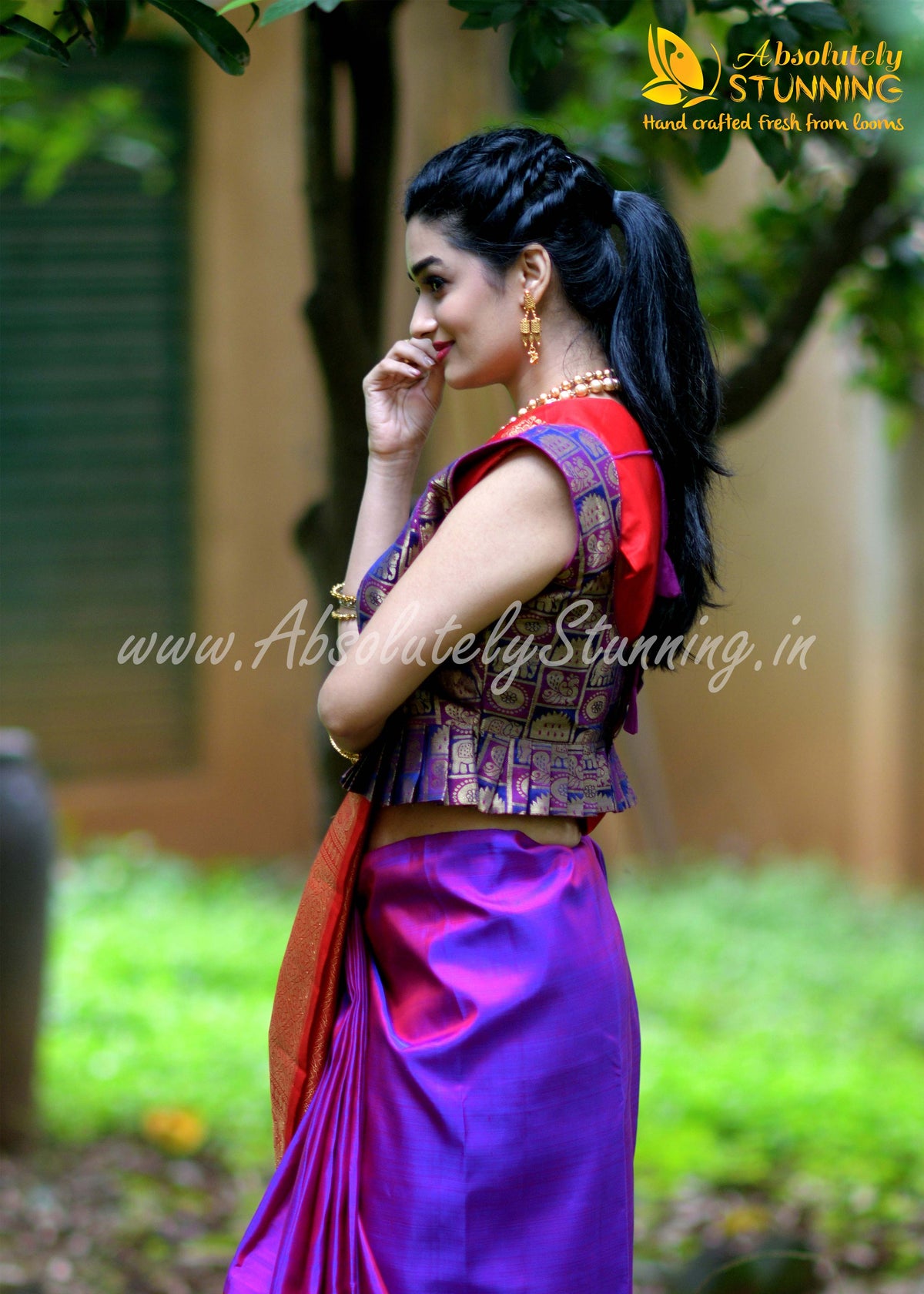 AAMRAM Hand Woven Bright Magenta Paisley Motif