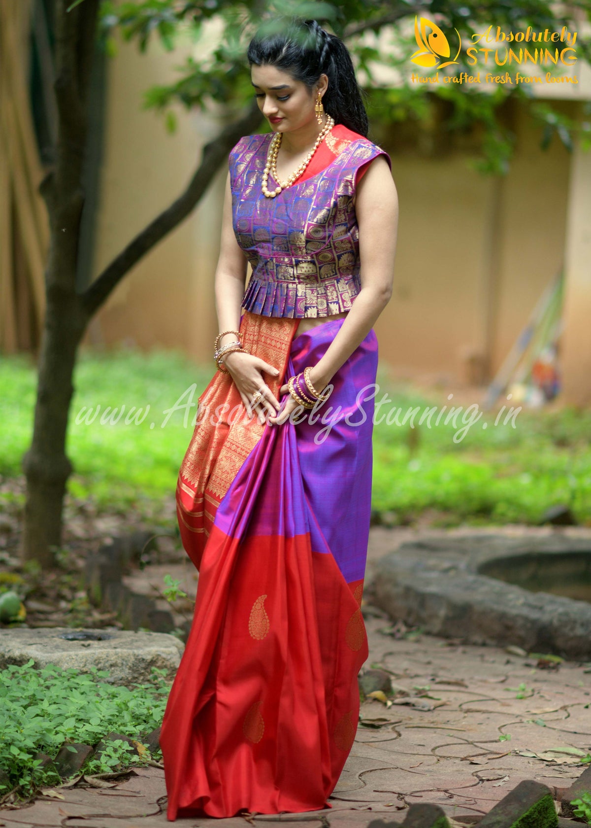 AAMRAM Hand Woven Bright Magenta Paisley Motif