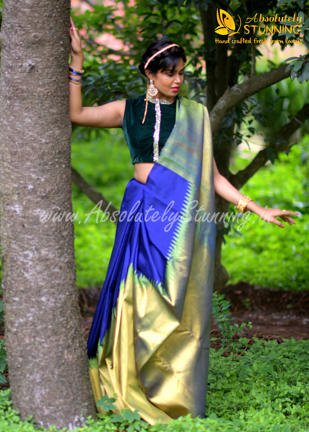 AROHANAM Hand Woven Midnight Blue Rising Border