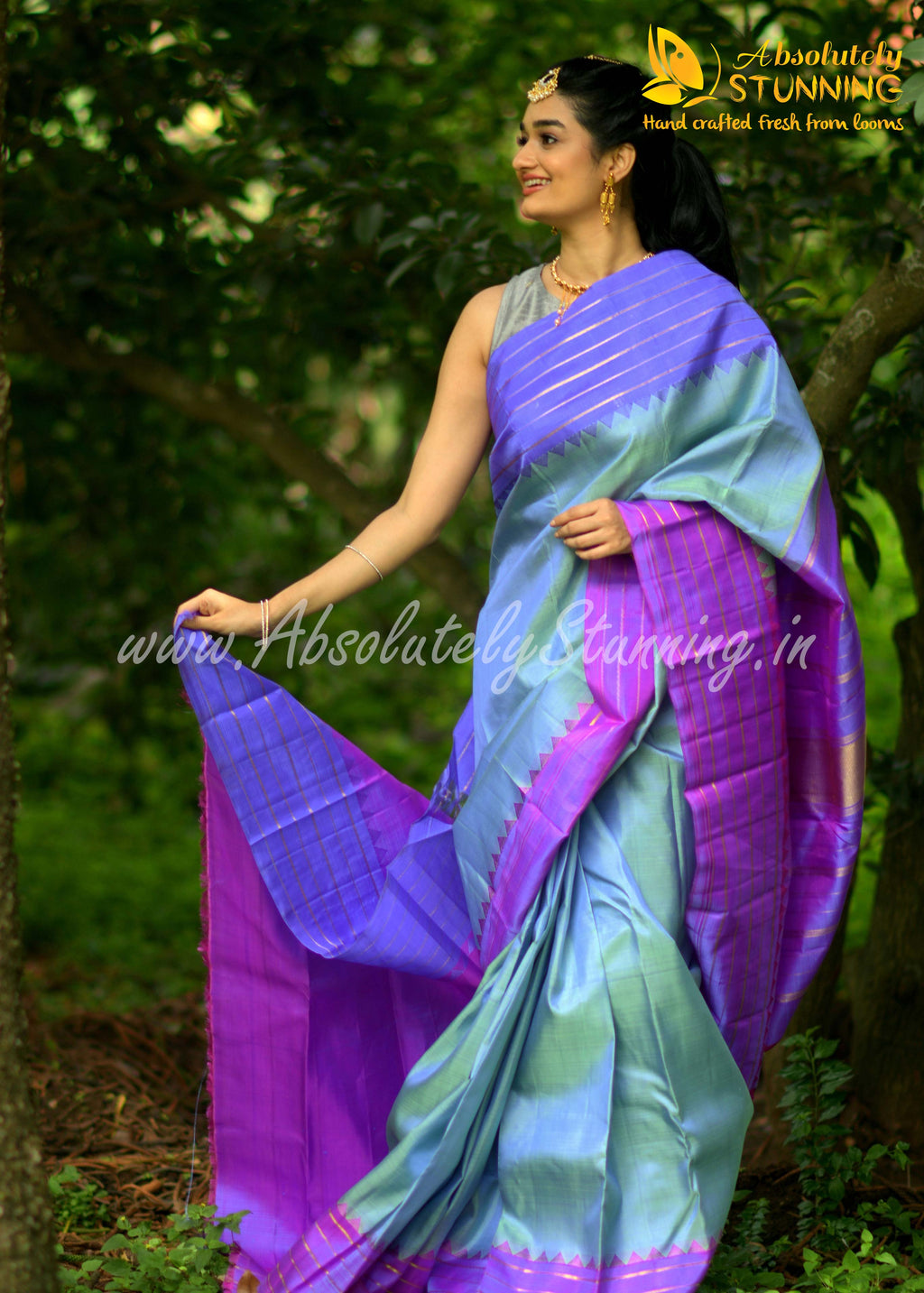 TRIVARNAM Hand Woven Tricolour