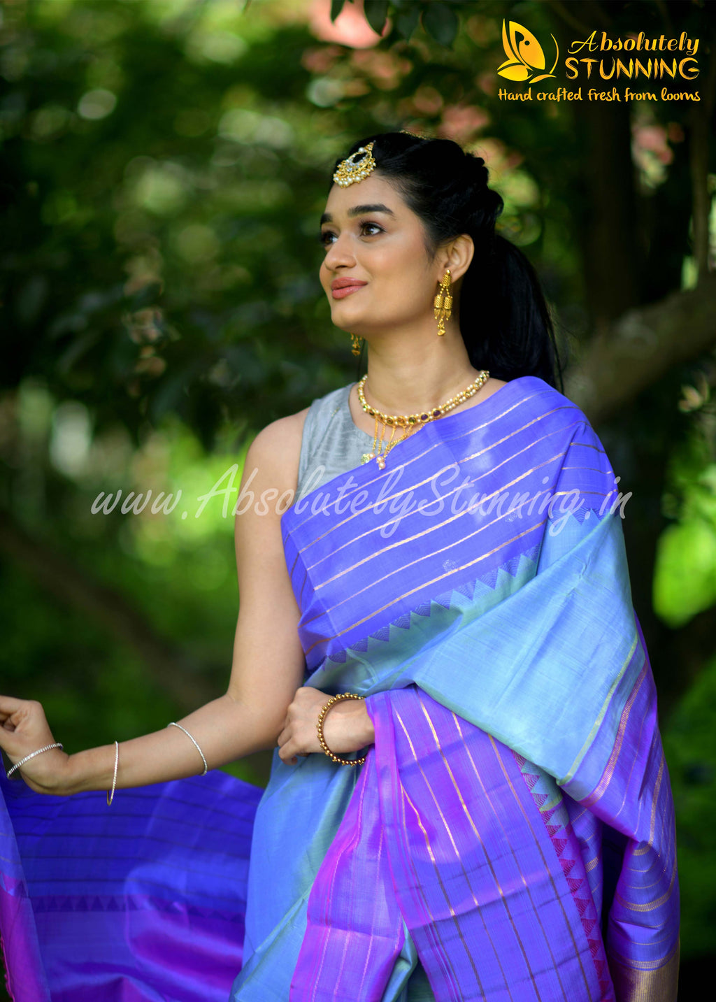 TRIVARNAM Hand Woven Tricolour