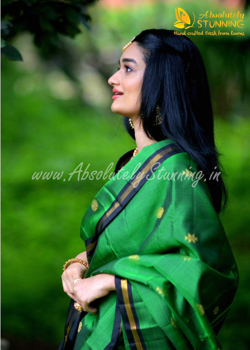 Soundaryam Hand Woven Green Exquisite Motifs
