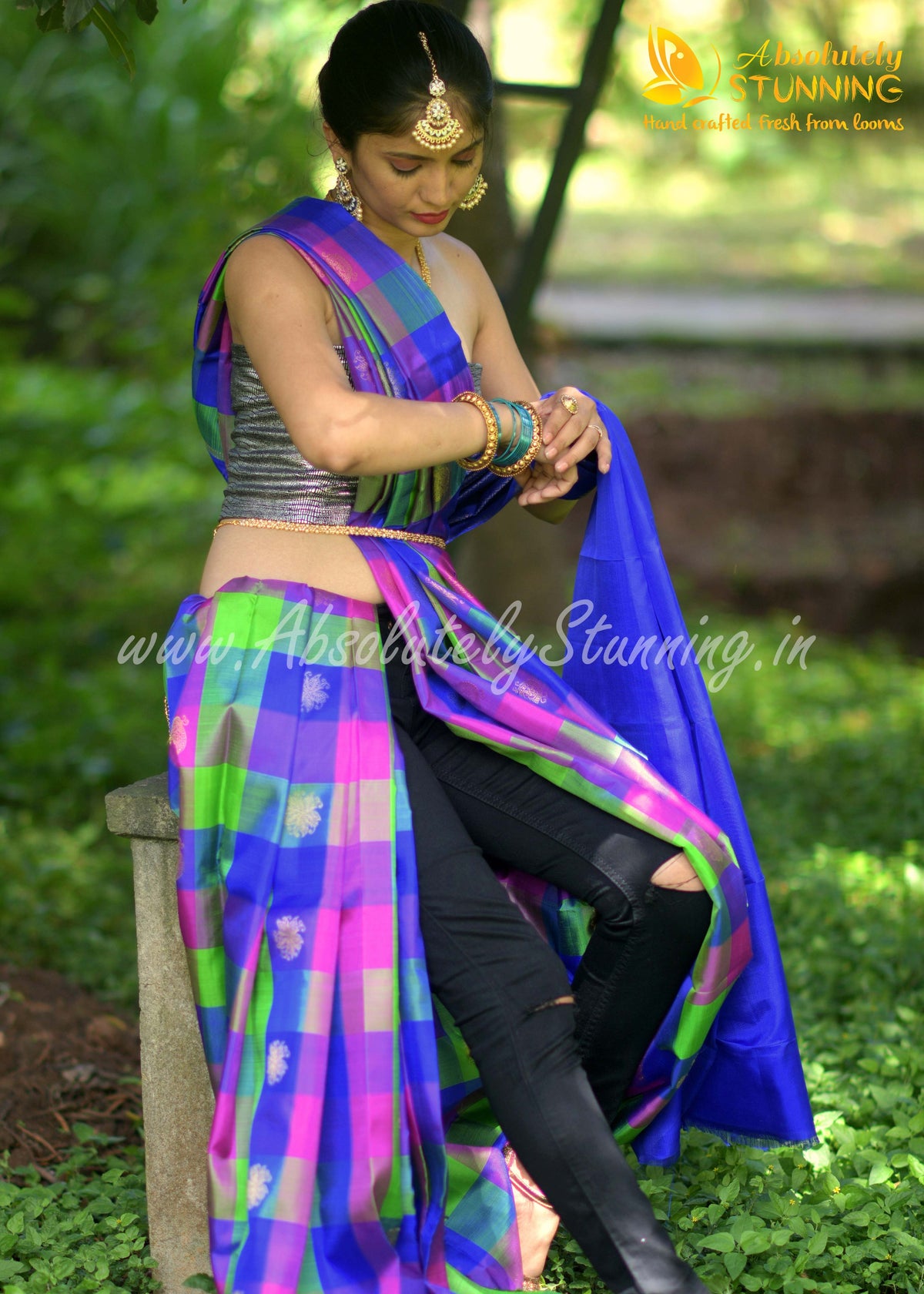PANJAVARNAM Hand Woven Multicolour (Blue, Pink and Green)