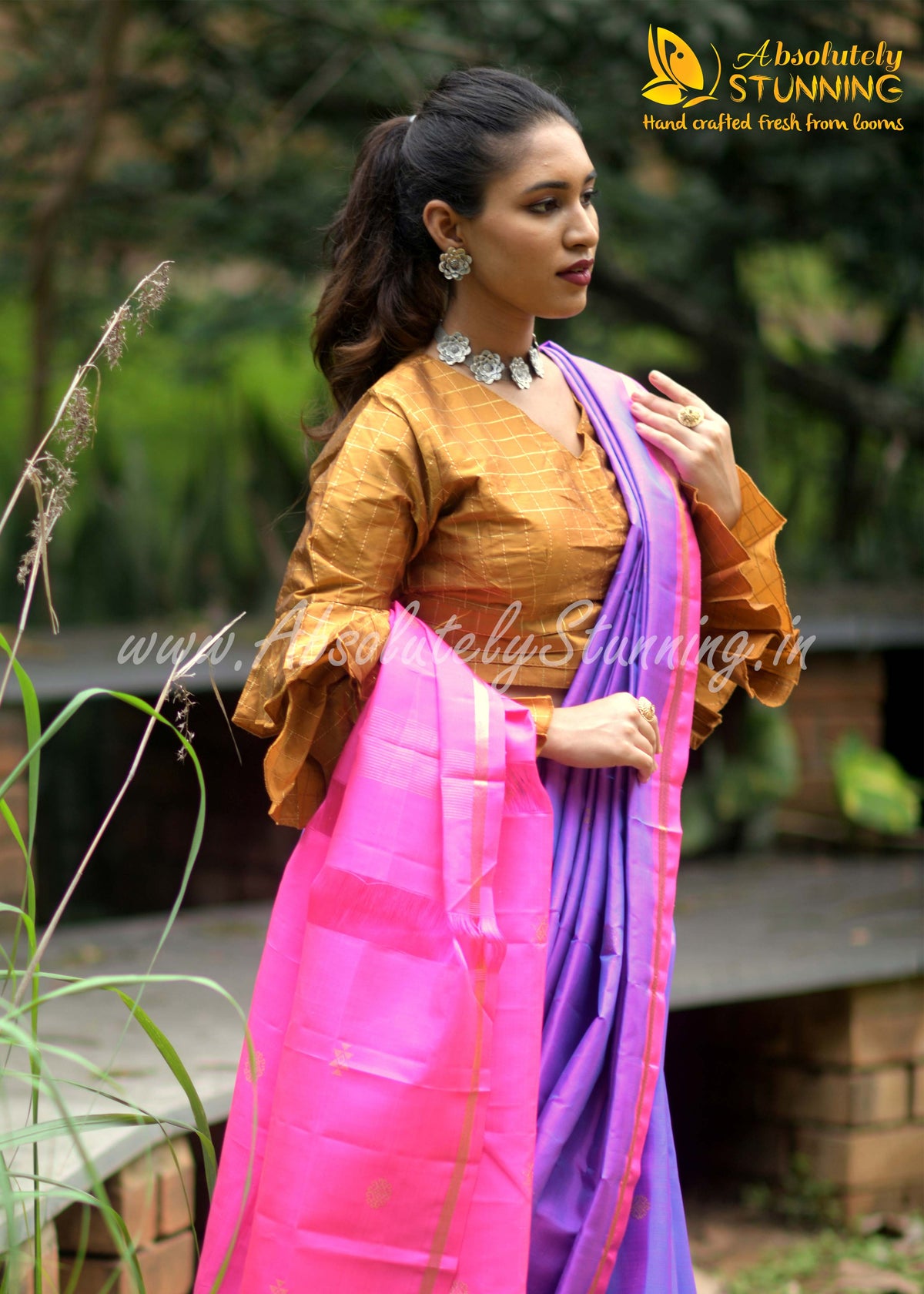 Soundaryam Hand Woven Lavender Exquisite Motifs