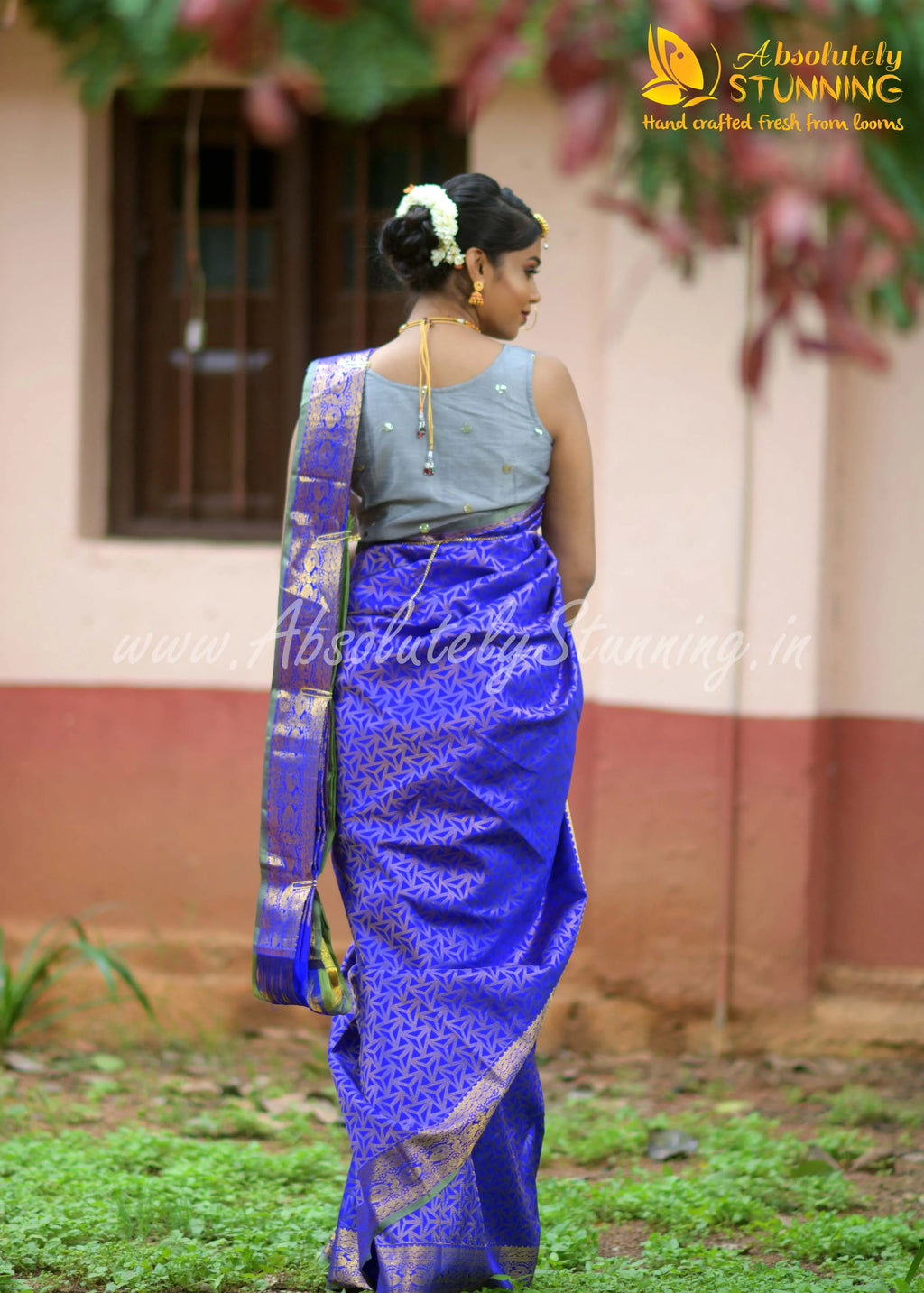 MAYOORANARTHANAM Hand Woven Blue Bridal