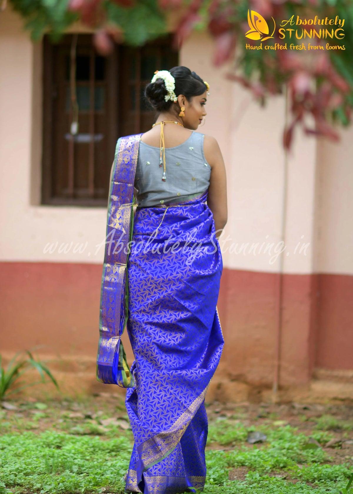 MAYOORANARTHANAM Hand Woven Blue Bridal