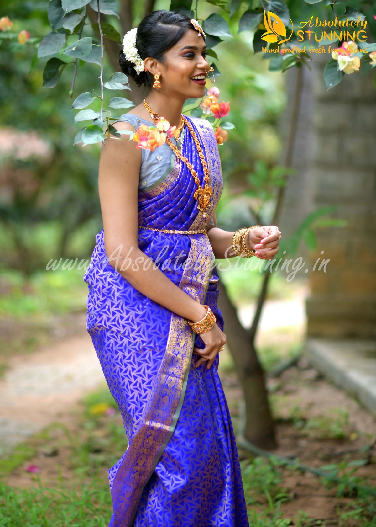 MAYOORANARTHANAM Hand Woven Blue Bridal