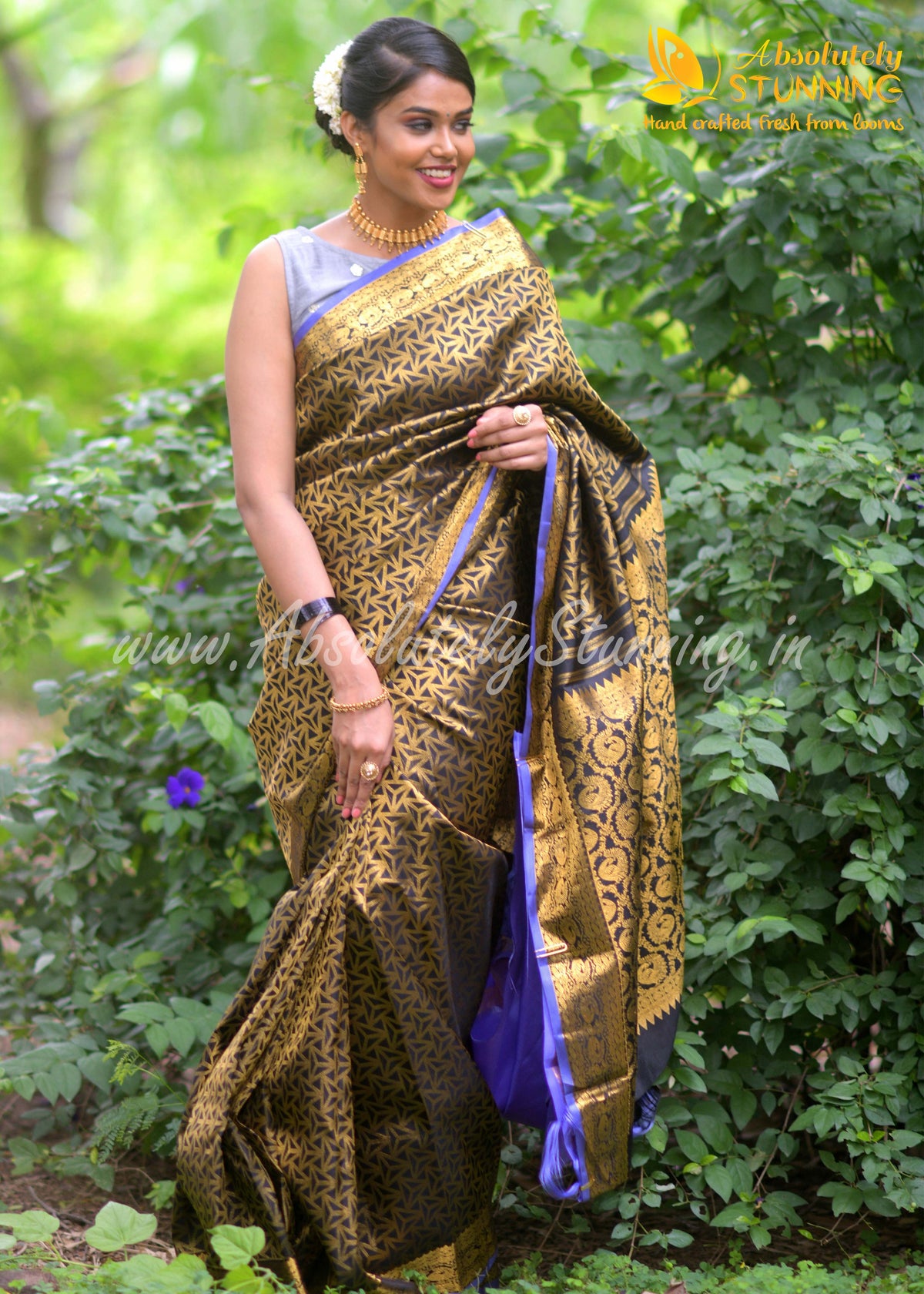 MAYOORANARTHANAM Hand Woven Black Bridal