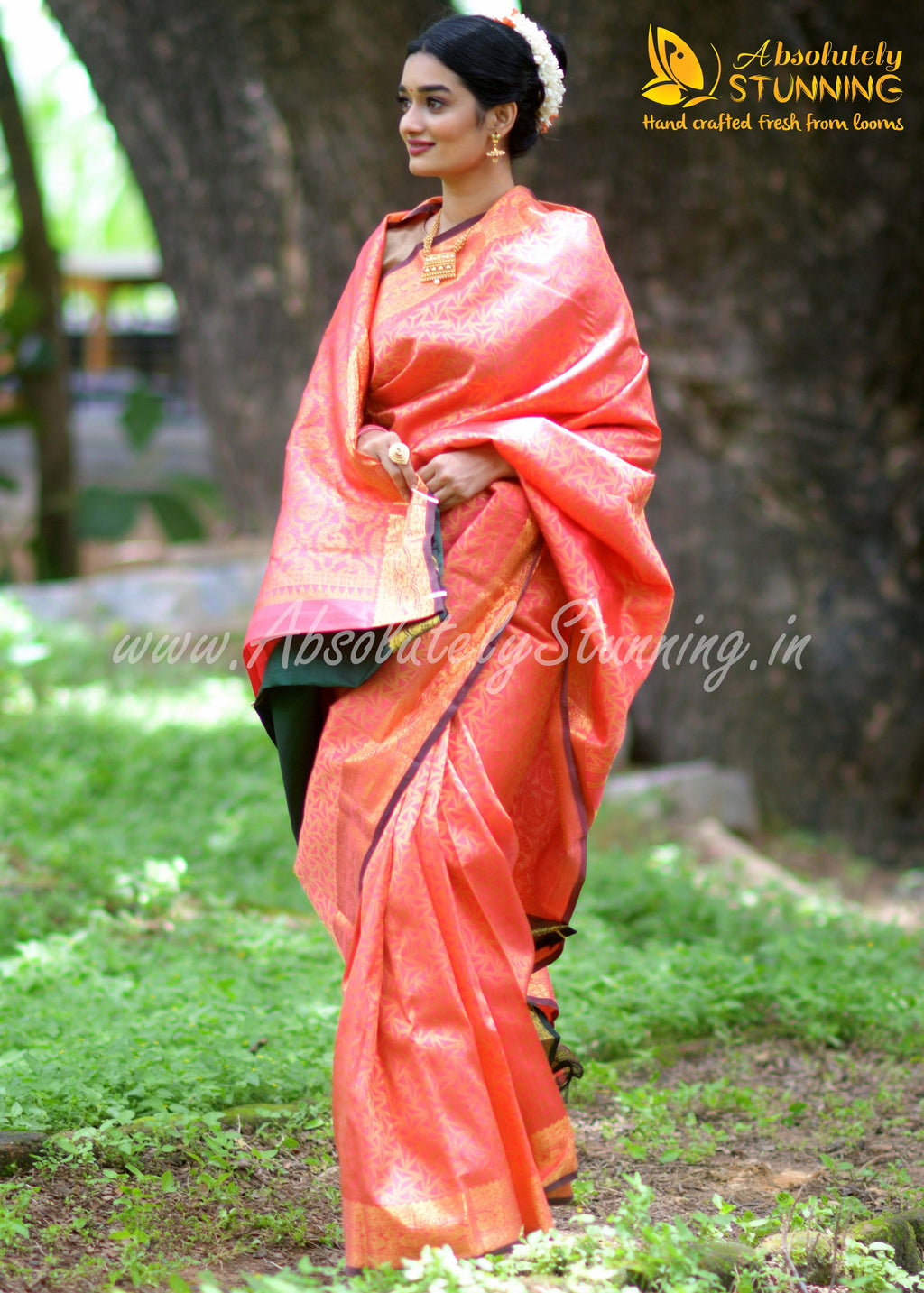 MAYOORANARTHANAM Hand Woven Peach Bridal