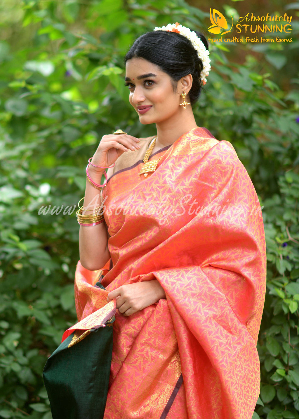 MAYOORANARTHANAM Hand Woven Peach Bridal