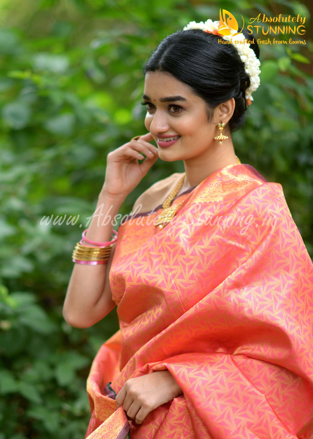 MAYOORANARTHANAM Hand Woven Peach Bridal