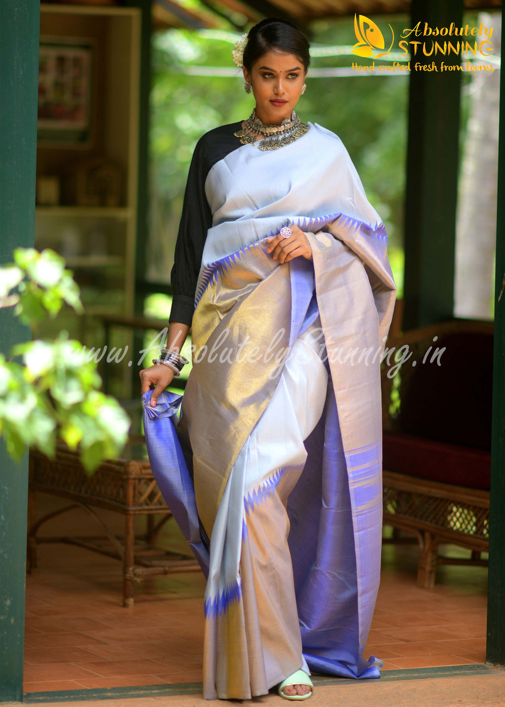 AROHANAM Hand Woven Fog Grey Rising Border