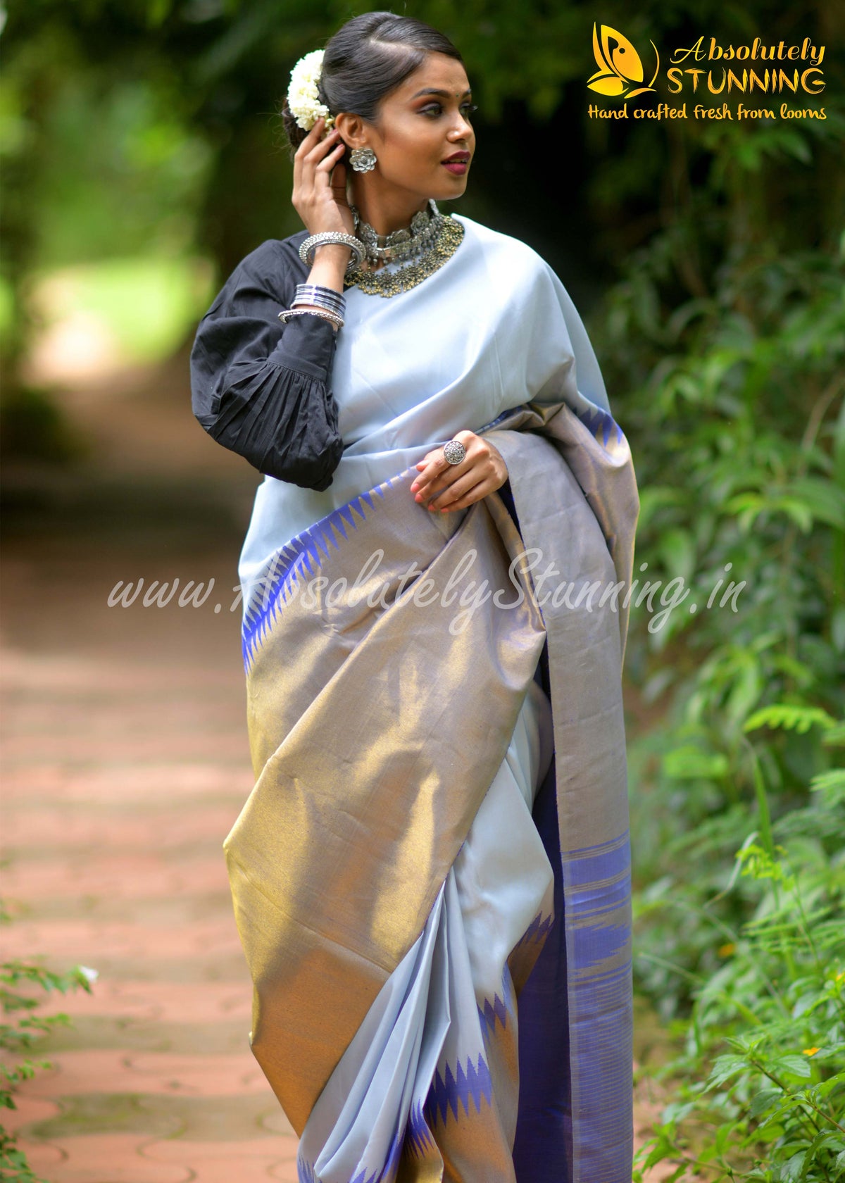 AROHANAM Hand Woven Fog Grey Rising Border