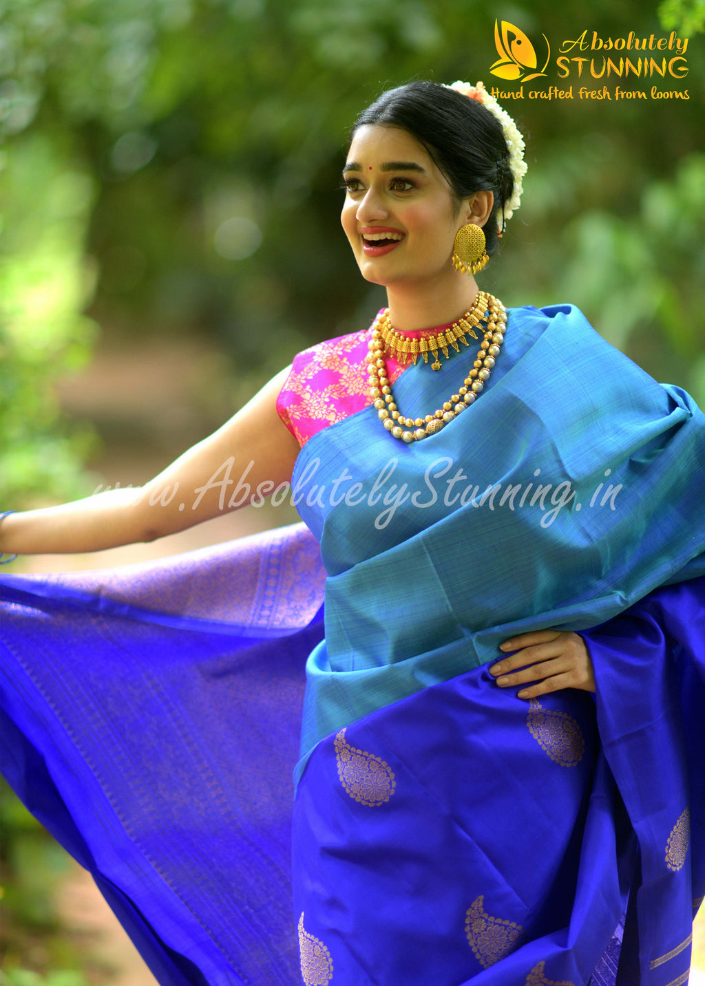 AAMRAM Light Greenish Blue Paisley Motif