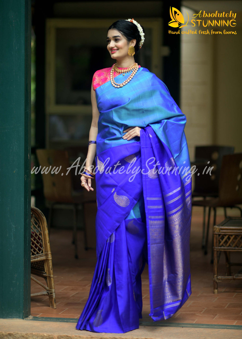 AAMRAM Light Greenish Blue Paisley Motif