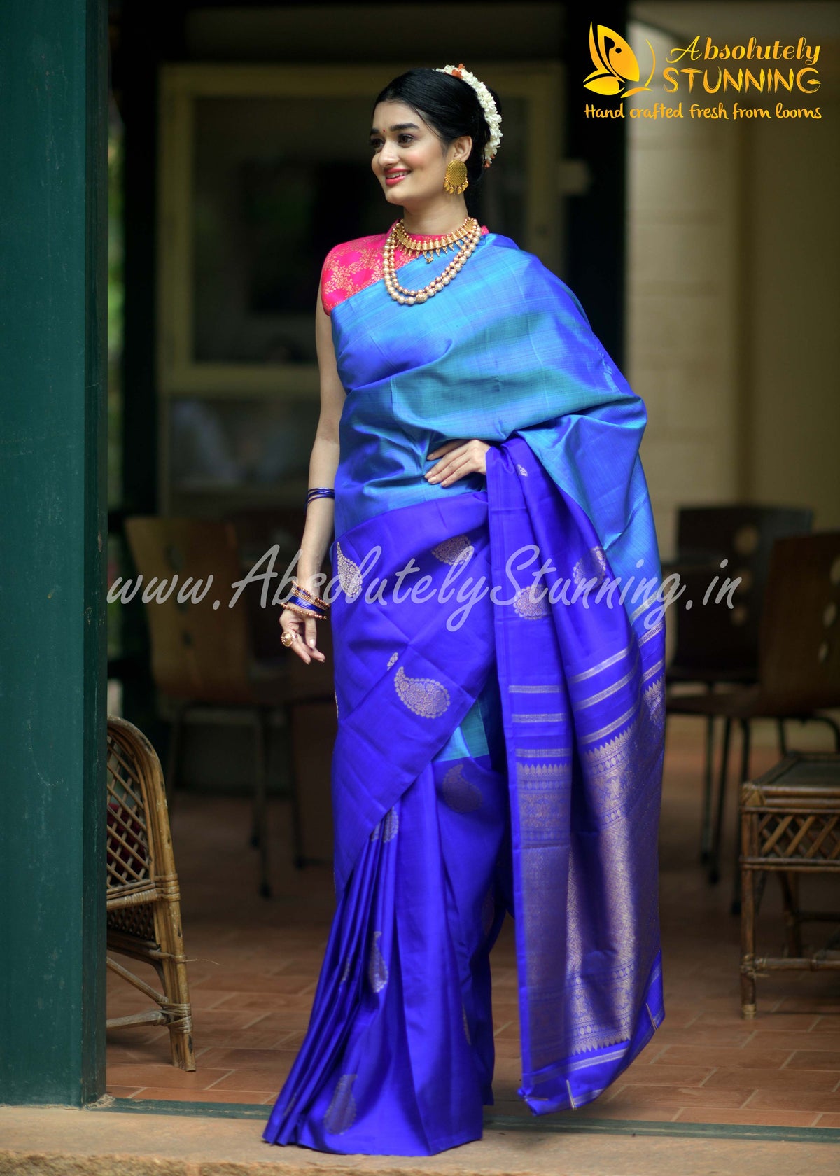 AAMRAM Light Greenish Blue Paisley Motif