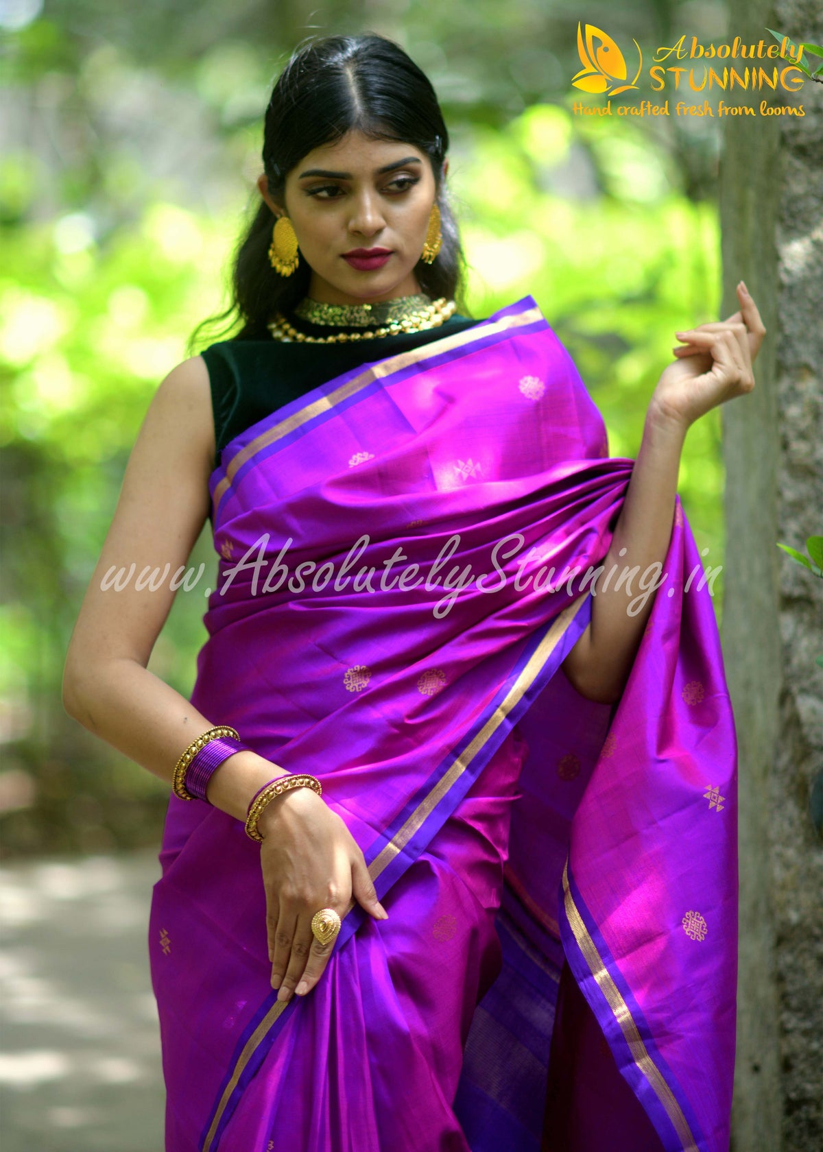 SOUNDARYAM Hand Woven Magenta Exquisite Motifs