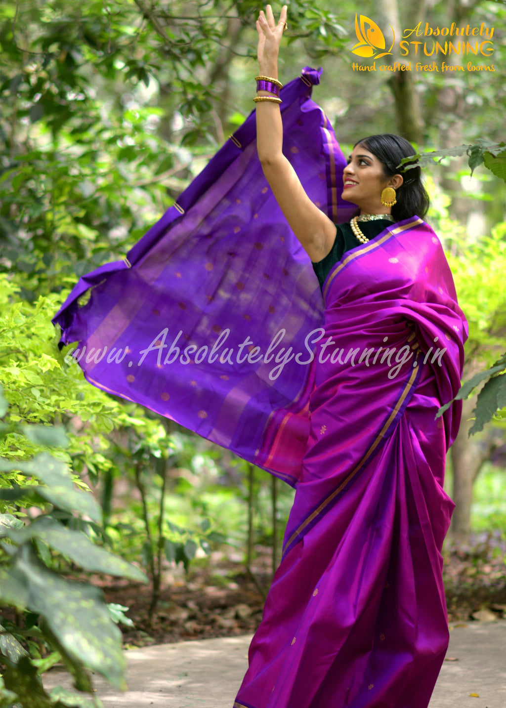 SOUNDARYAM Hand Woven Magenta Exquisite Motifs