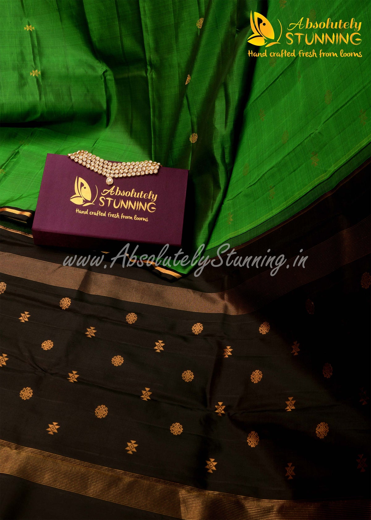 Soundaryam Hand Woven Green Exquisite Motifs