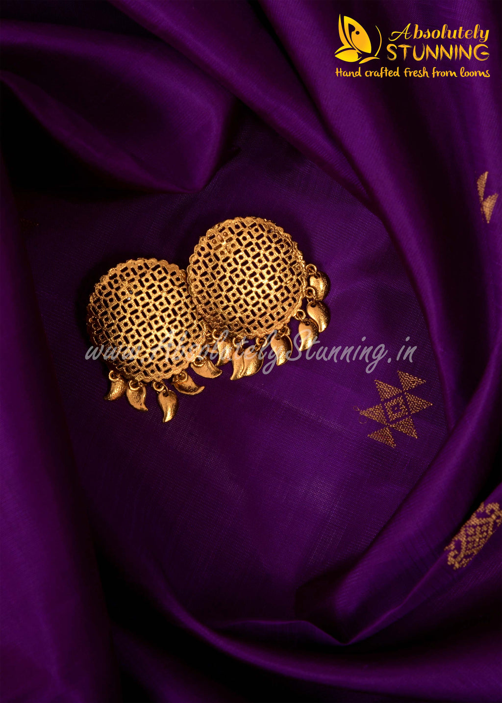 SOUNDARYAM Hand Woven Magenta Exquisite Motifs