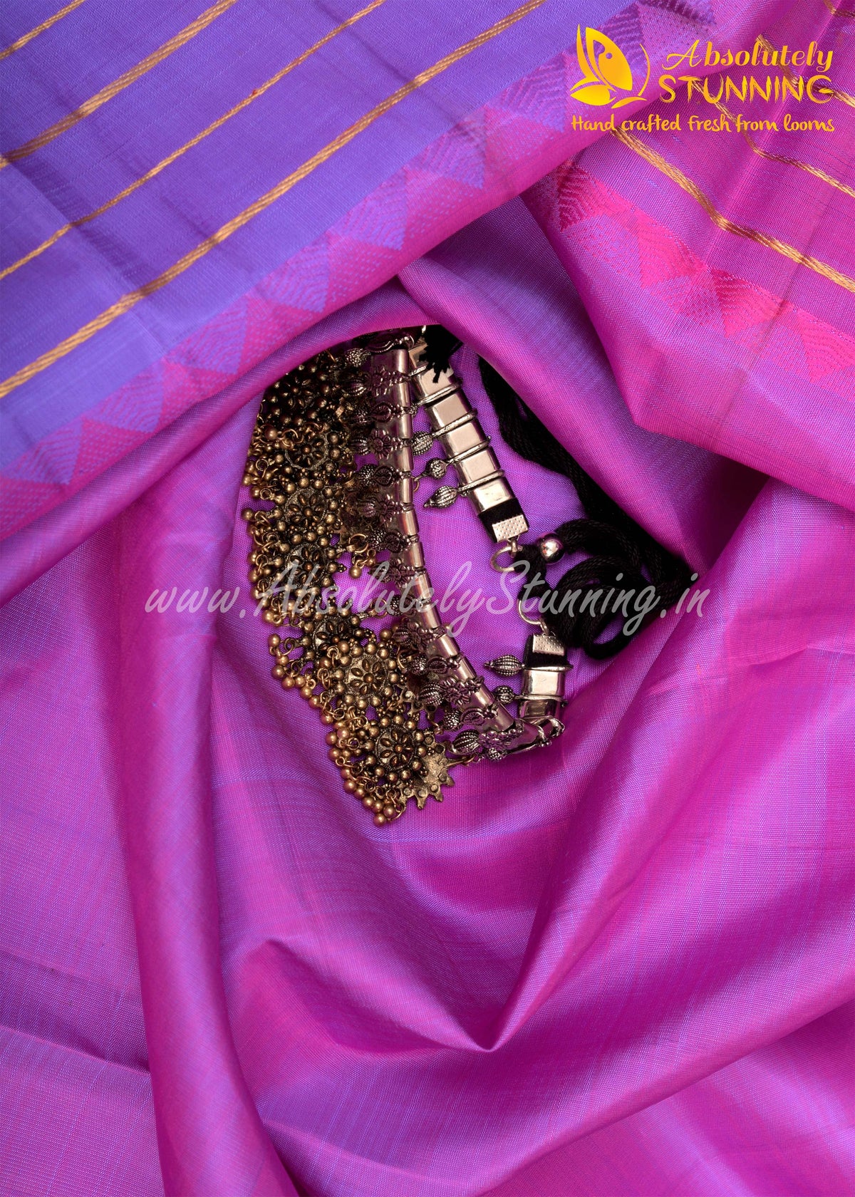 TRIVARNAM Hand Woven Tricolour
