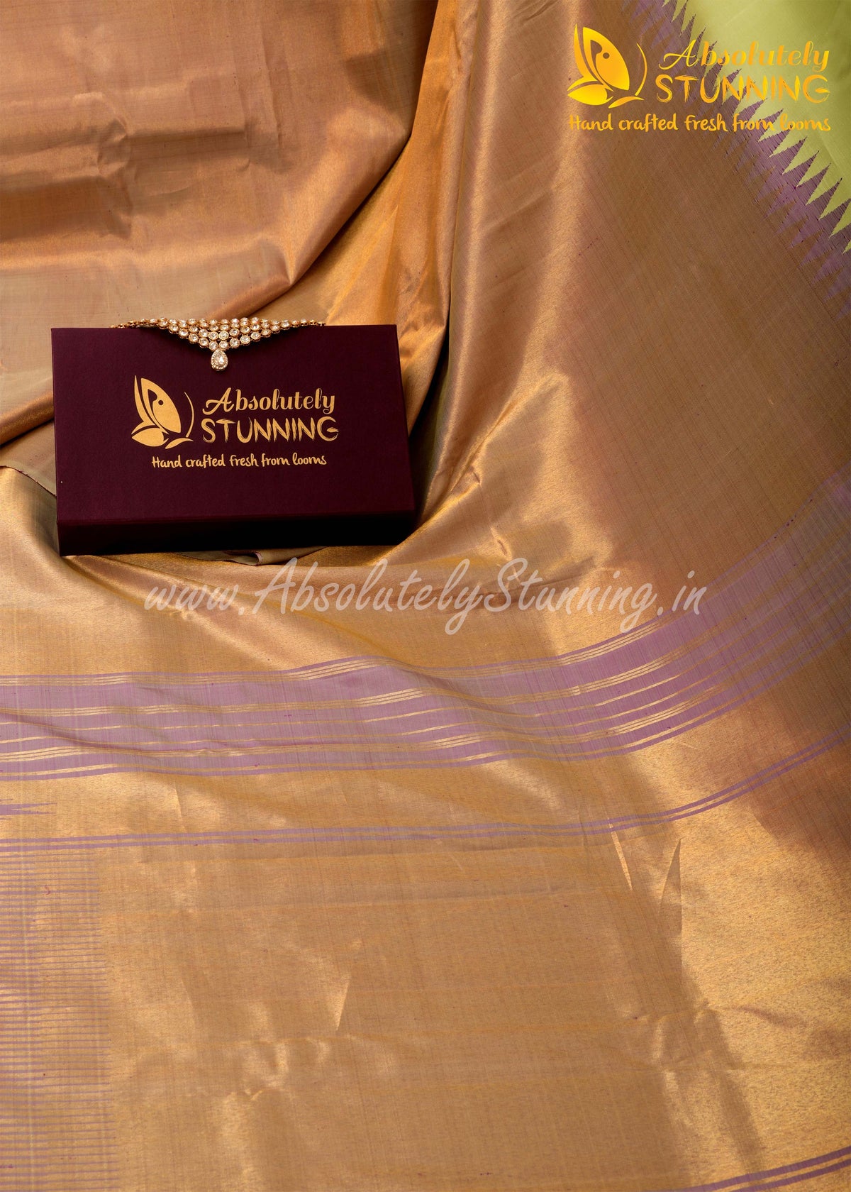 AROHANAM Hand Woven Pista Green Rising Border