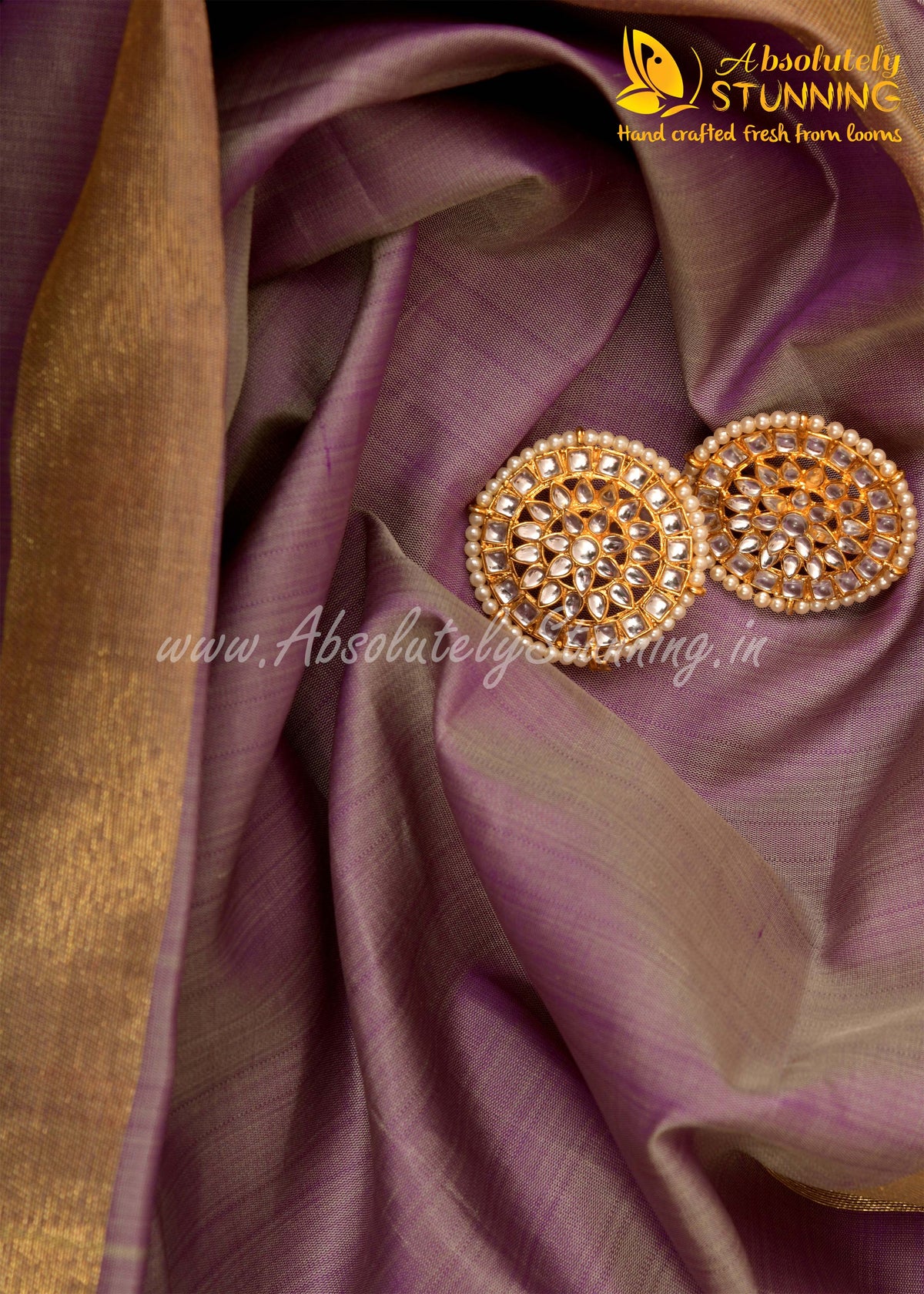 AROHANAM Hand Woven Pista Green Rising Border