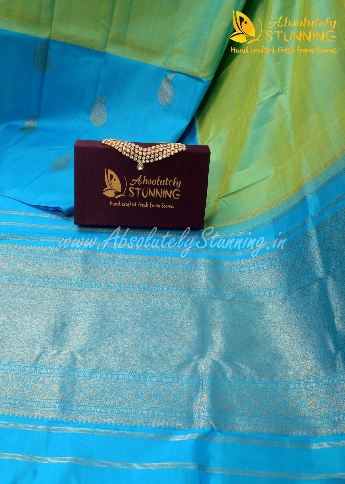 AAMRAM Hand Woven Light Green Paisley Motif